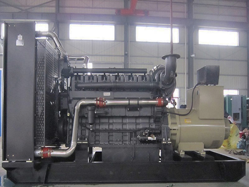 上柴600KW发电机组